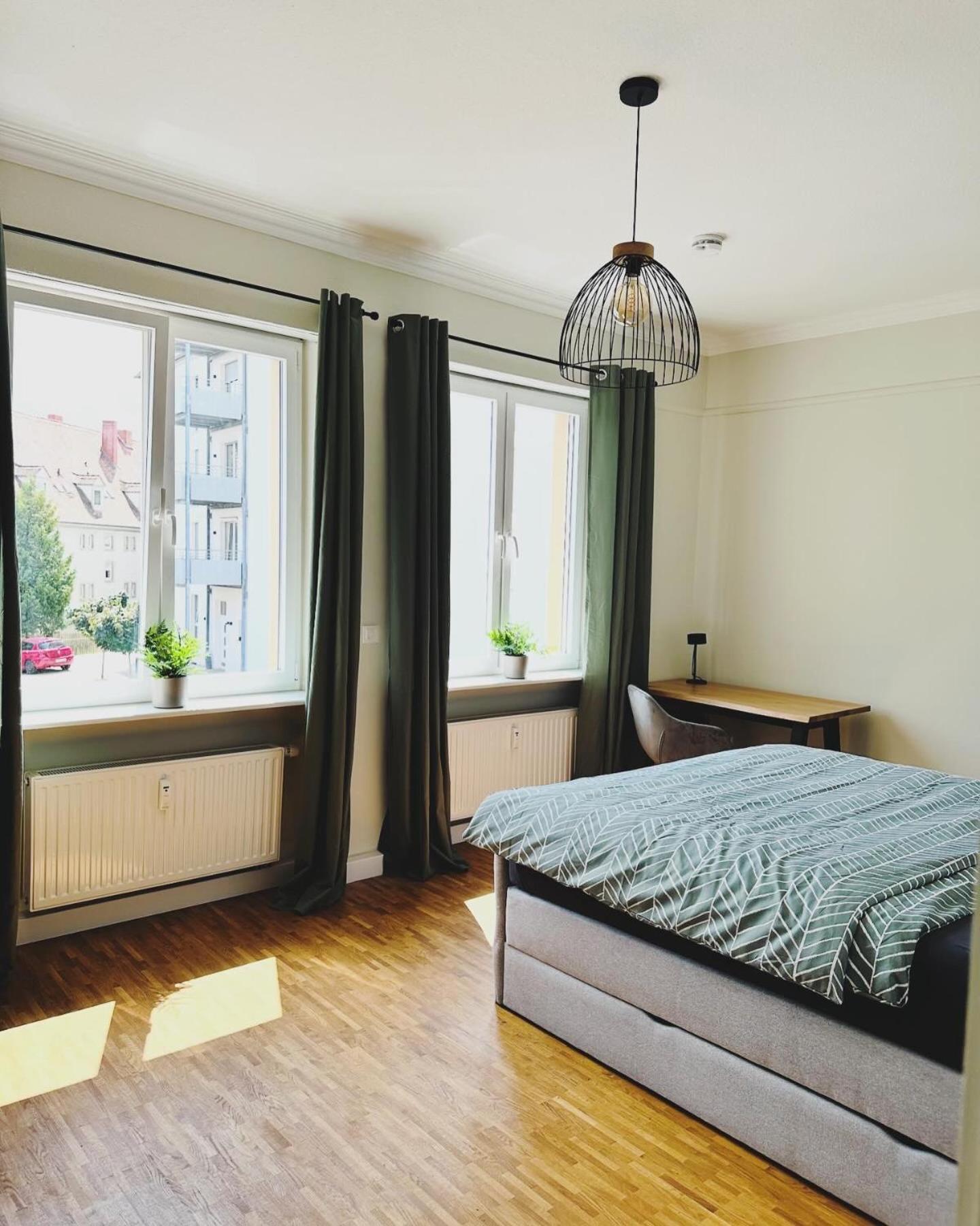 Ferienwohnung Zum Fruehling Schweinfurt Exterior foto